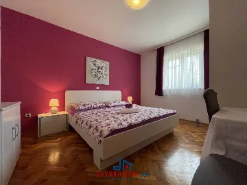 3-Bedroom Apartment in Medulin with Sea Views