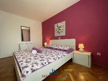 3-Bedroom Apartment in Medulin with Sea Views