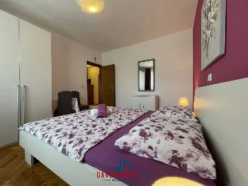 3-Bedroom Apartment in Medulin with Sea Views