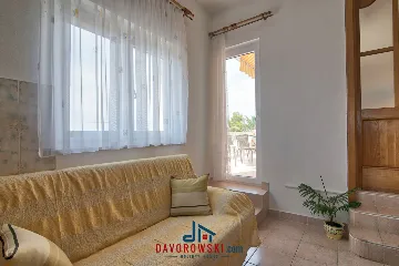 3-Bedroom Apartment in Medulin with Sea Views