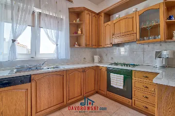 3-Bedroom Apartment in Medulin with Sea Views