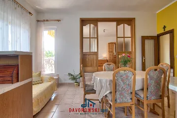 3-Bedroom Apartment in Medulin with Sea Views