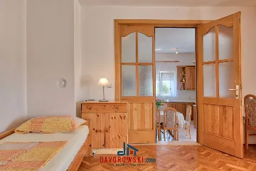 3-Bedroom Apartment in Medulin with Sea Views