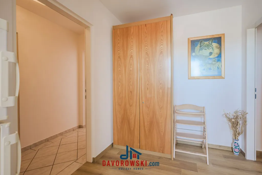 Sea-View Apartment for 4 in Medulin