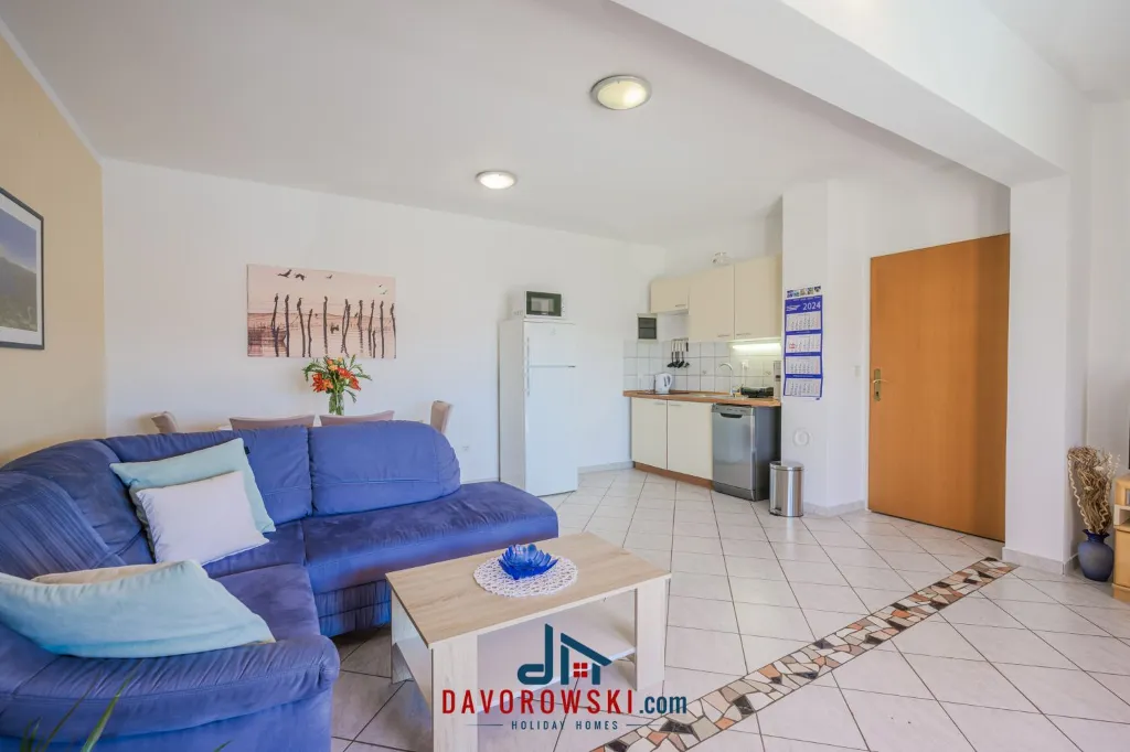 Sea-View Apartment for 4 in Medulin