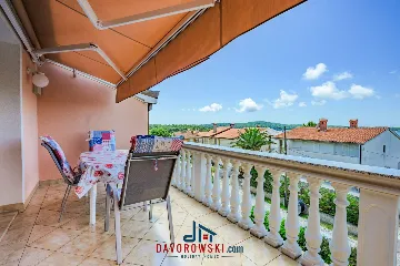 Sea-View Apartment for 4 in Medulin