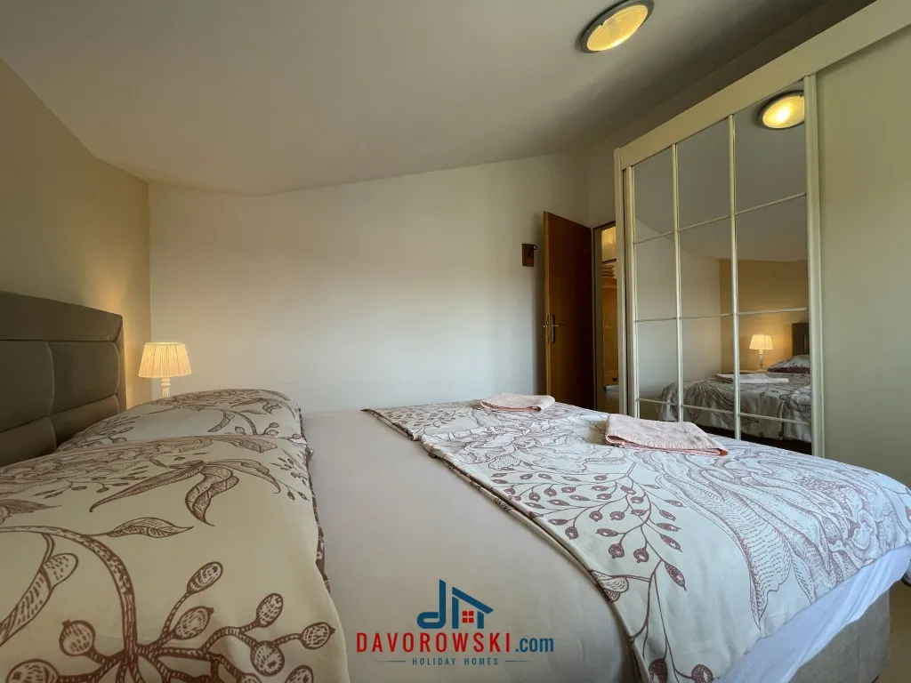Sea-View Apartment for 4 in Medulin