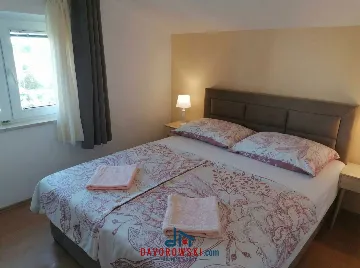 Sea-View Apartment for 4 in Medulin