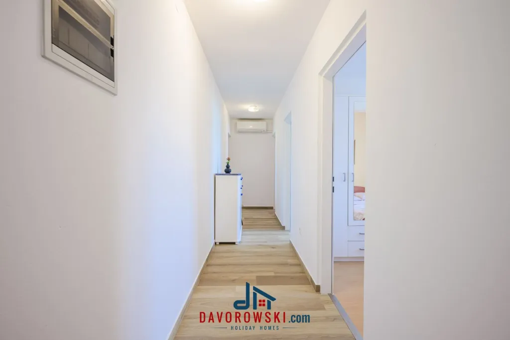 3-Bedroom Apartment with Sea View in Medulin