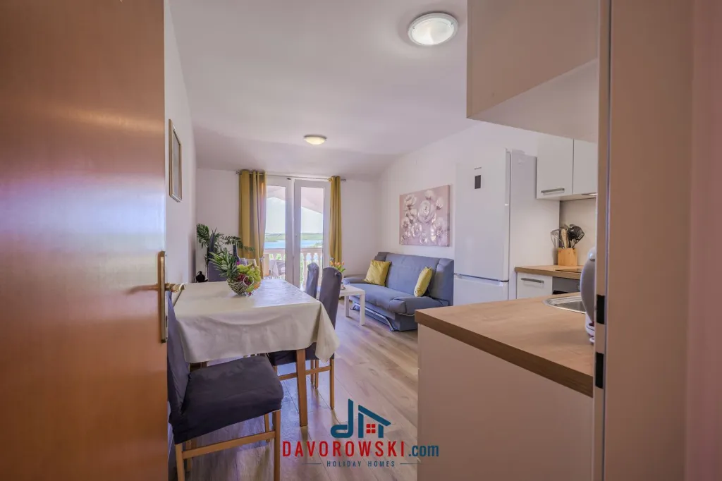 3-Bedroom Apartment with Sea View in Medulin