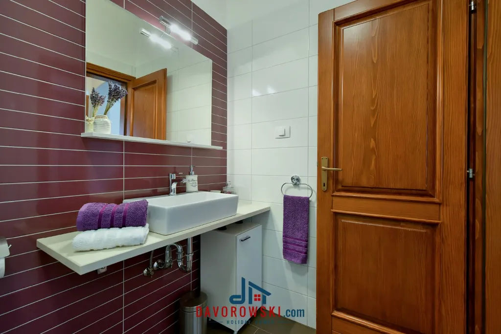 6-Guest Villa with Private Pool in Galižana