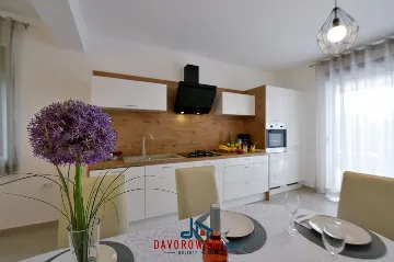 6-Guest Villa with Private Pool in Galižana