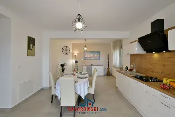 6-Guest Villa with Private Pool in Galižana