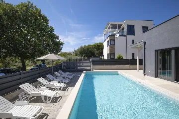 Pula Villa for 12 Guests with 50m² Pool