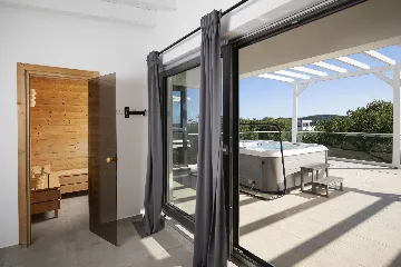 Pula Villa for 12 Guests with 50m² Pool