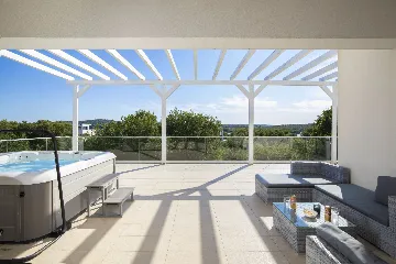 Pula Villa for 12 Guests with 50m² Pool