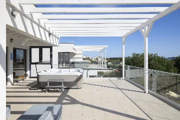 Pula Villa for 12 Guests with 50m² Pool