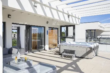 Pula Villa for 12 Guests with 50m² Pool