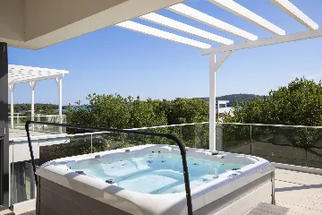 Pula Villa for 12 Guests with 50m² Pool
