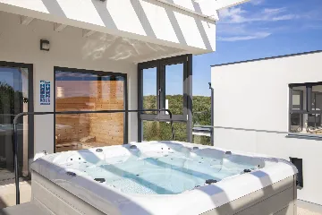 Pula Villa for 12 Guests with 50m² Pool