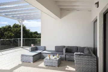 Pula Villa for 12 Guests with 50m² Pool