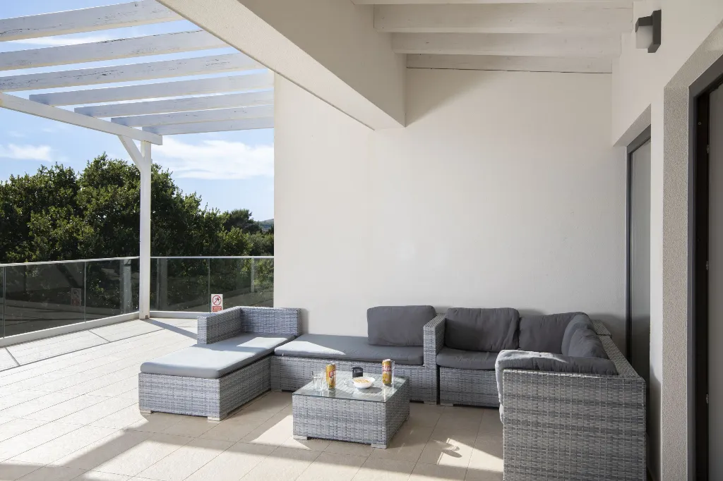 Pula Villa for 12 Guests with 50m² Pool