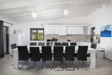 Pula Villa for 12 Guests with 50m² Pool