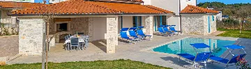 4-Bedroom Villa in Vodnjan for 8 Guests