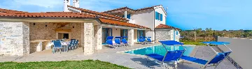4-Bedroom Villa in Vodnjan for 8 Guests