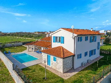 4-Bedroom Villa in Vodnjan for 8 Guests