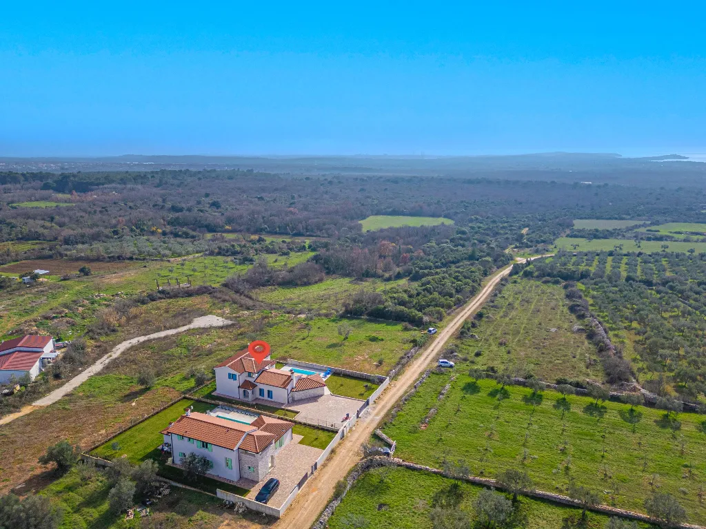4-Bedroom Villa in Vodnjan for 8 Guests