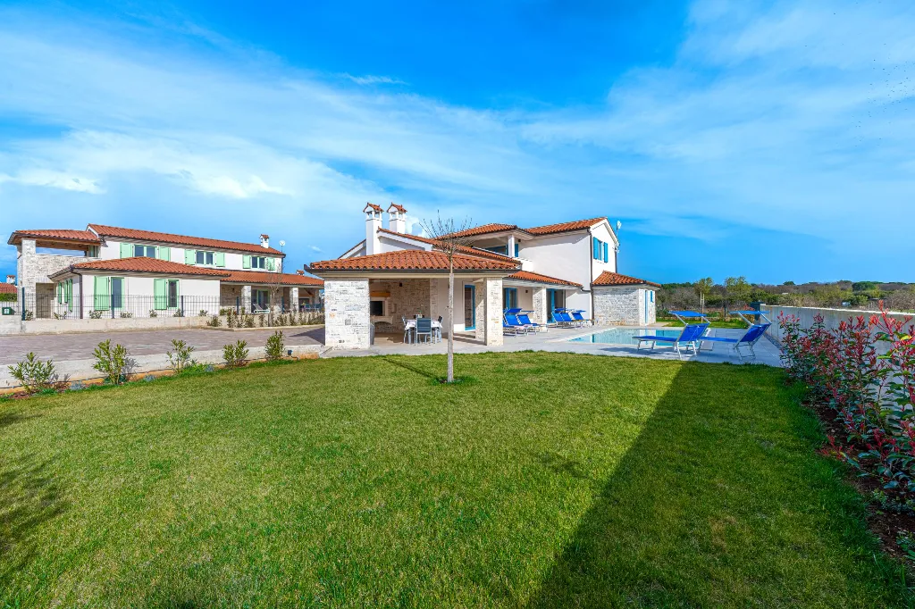 4-Bedroom Villa in Vodnjan for 8 Guests