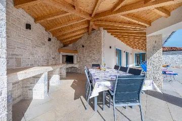 4-Bedroom Villa in Vodnjan for 8 Guests