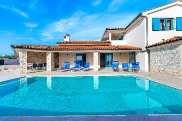 4-Bedroom Villa in Vodnjan for 8 Guests