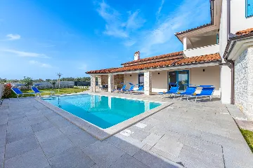 4-Bedroom Villa in Vodnjan for 8 Guests