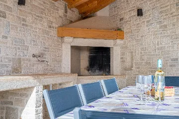 4-Bedroom Villa in Vodnjan for 8 Guests