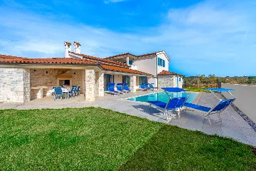 4-Bedroom Villa in Vodnjan for 8 Guests