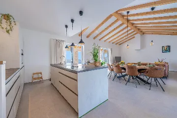 4-Bedroom Villa in Vodnjan for 8 Guests