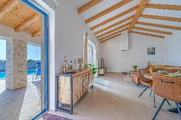 4-Bedroom Villa in Vodnjan for 8 Guests