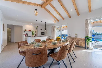 4-Bedroom Villa in Vodnjan for 8 Guests