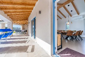 4-Bedroom Villa in Vodnjan for 8 Guests