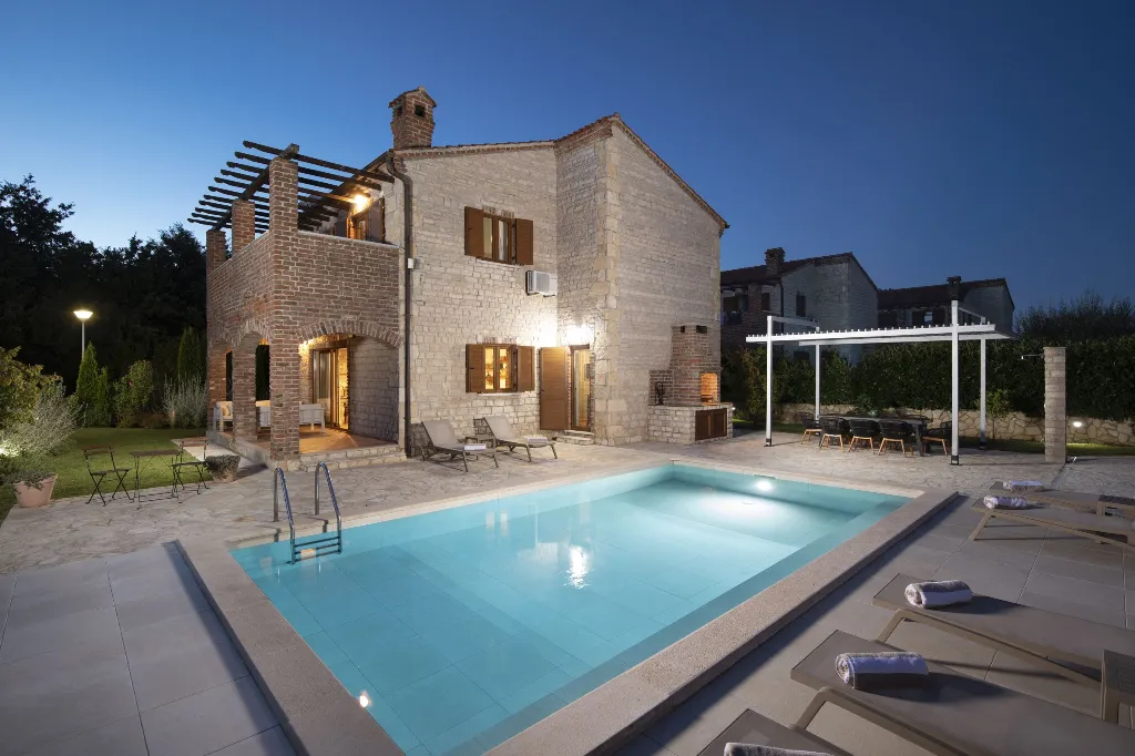 Svetvinčenat Villa with 4 Bedrooms and Private Pool