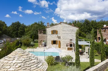 Svetvinčenat Villa with 4 Bedrooms and Private Pool