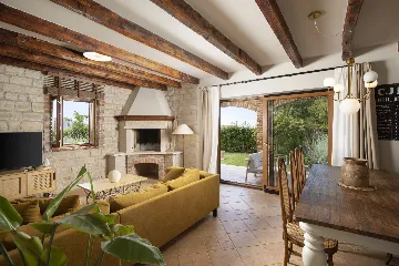 Svetvinčenat Villa with 4 Bedrooms and Private Pool