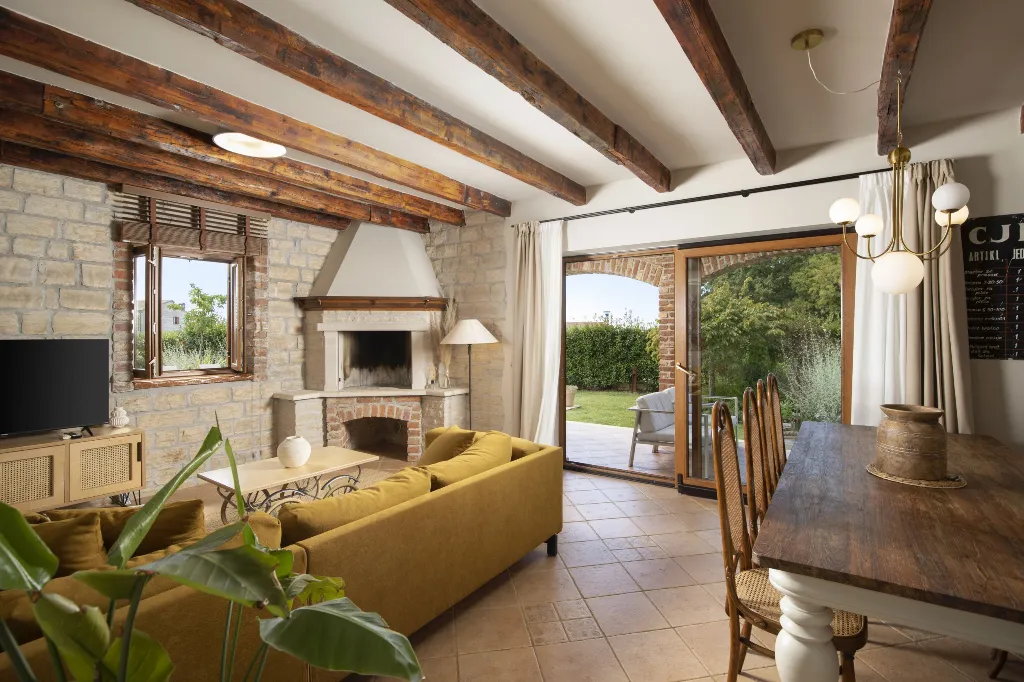 Svetvinčenat Villa with 4 Bedrooms and Private Pool