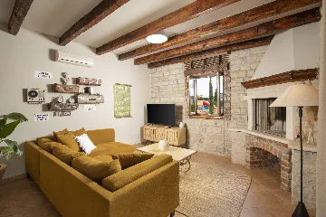 Svetvinčenat Villa with 4 Bedrooms and Private Pool