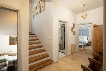 Svetvinčenat Villa with 4 Bedrooms and Private Pool