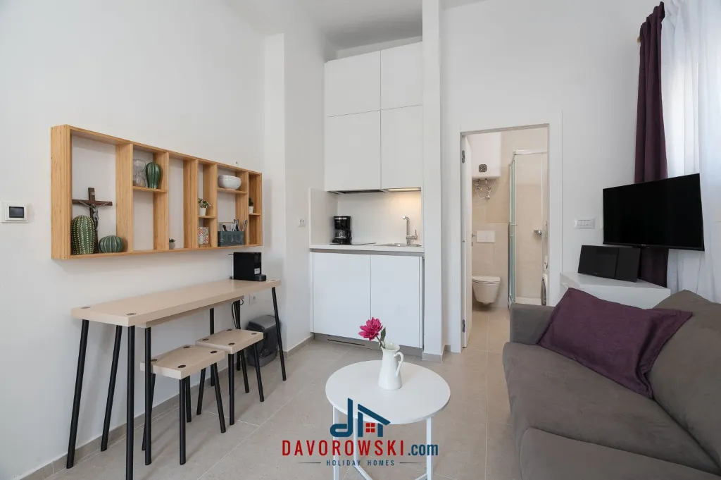 Apartment in Novalja (Lun) for 2 Guests