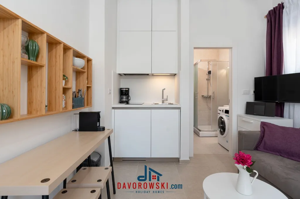 Apartment in Novalja (Lun) for 2 Guests