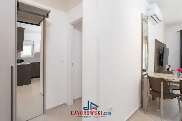 Modern Sea-View Apartment in Novalja for Up to 4